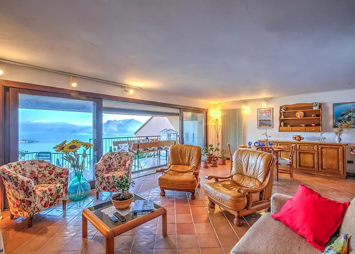 Isola Bella View - Happy *